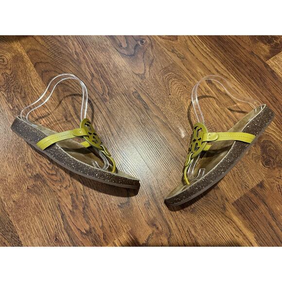 Tory Burch Miller Cloud Yellow Leather Logo Thong Sandals - Size 9.5 Designer - Picture 1 of 11